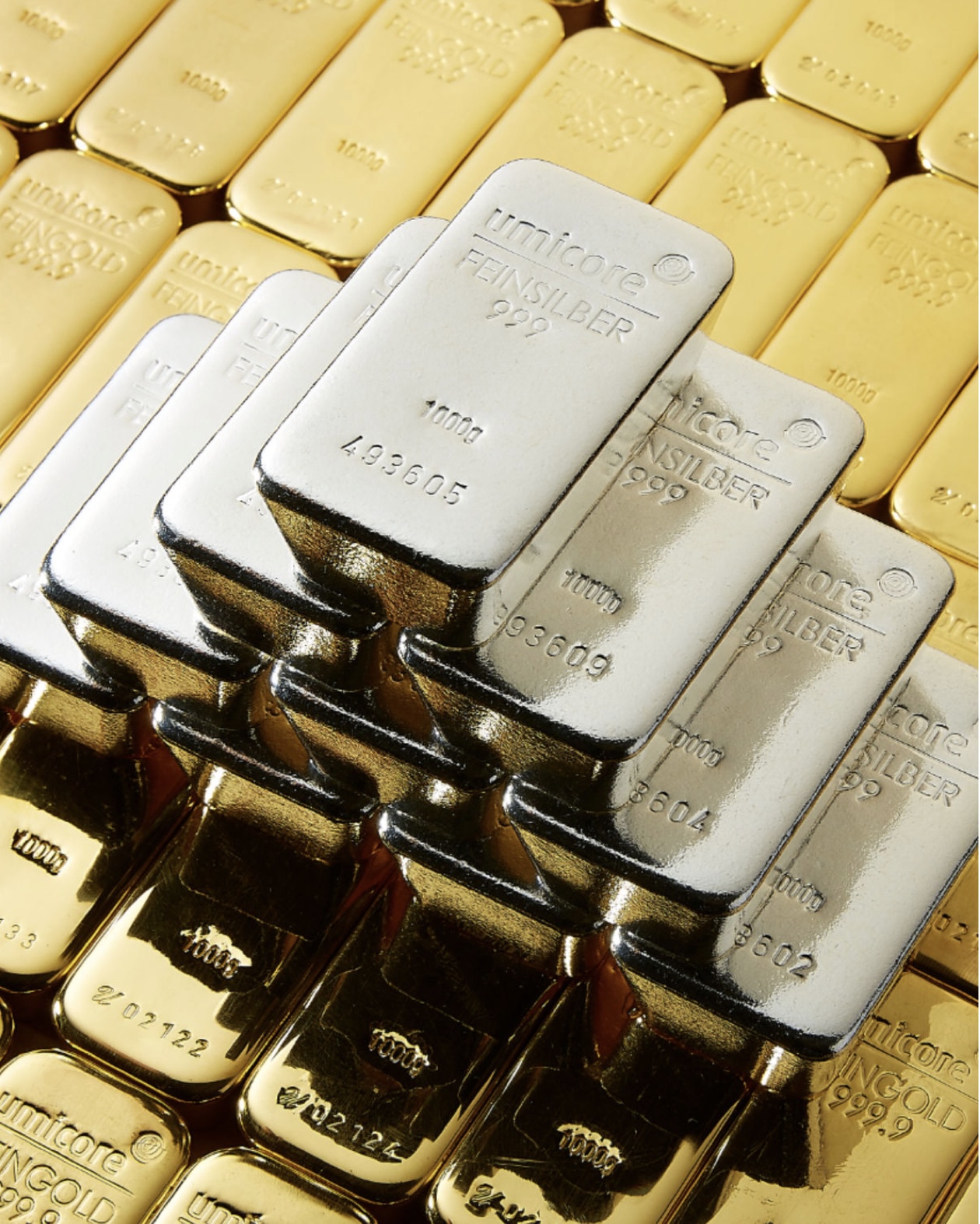 Золото, серебро и платина: взлёт цен в 2025 году